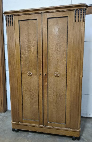 Stodola.cz - Skříň